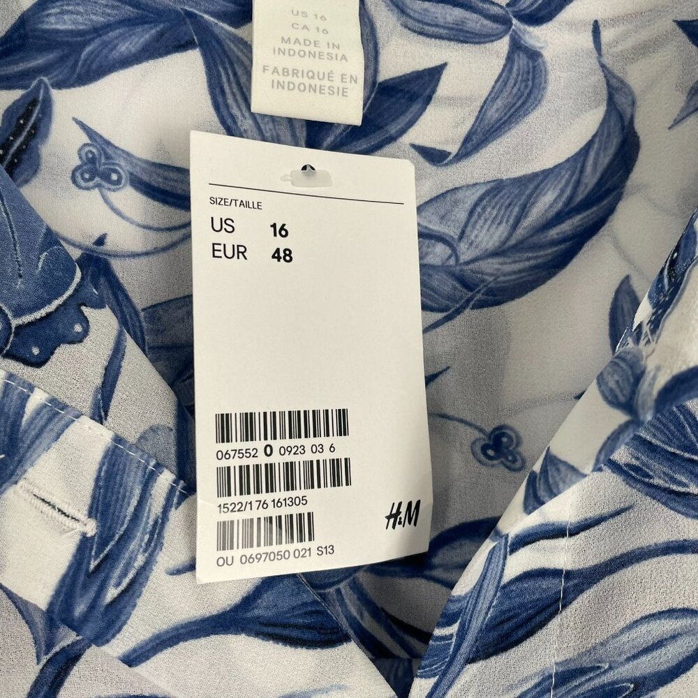 H&M Sheer Button Down Sleeveless Blouse - Picture 8 of 10